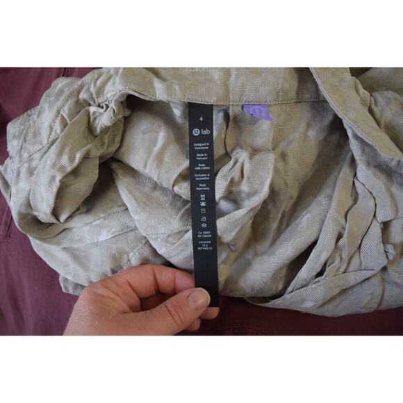 Lululemon lab Jacquard Shirt Dress 4 Gray Button Front Short Sleeve - Picture 5 of 5